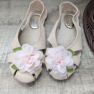 🏔️ Joyfolie Flower Flats